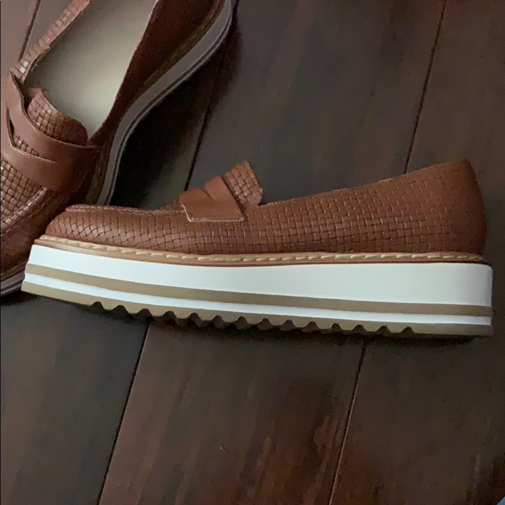 [Summit] White Mountain Bethania Platform Loafer - image 5